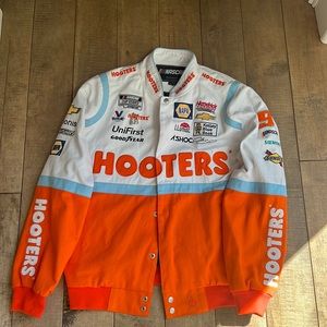 Mens Nascar “Hooters” jacket size L